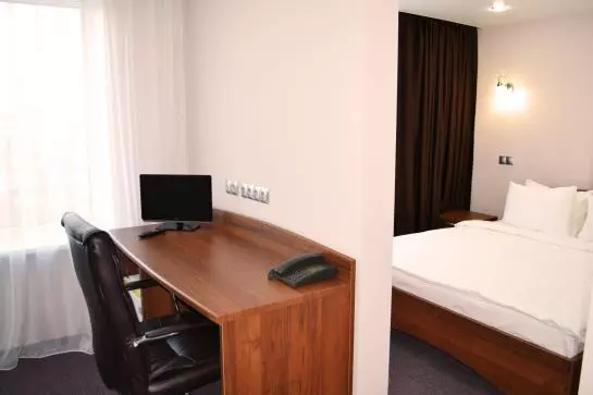 호텔 Polyot Krasnoyarsk