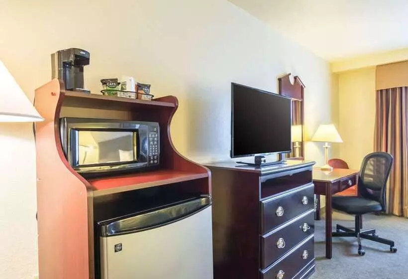 호텔 Quality Inn & Suites Alma   Fort Smith Northeast