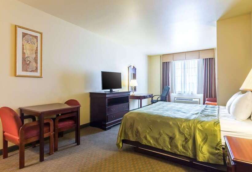 فندق Quality Inn & Suites Alma   Fort Smith Northeast
