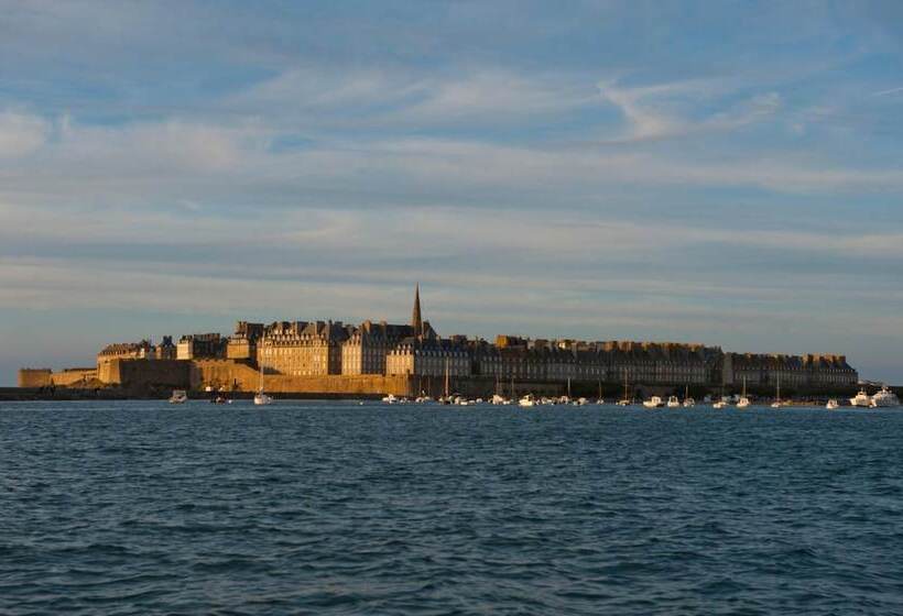 בית מלון כפרי Résidence Neptunia