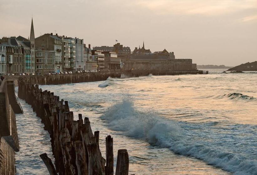 בית מלון כפרי Résidence Neptunia