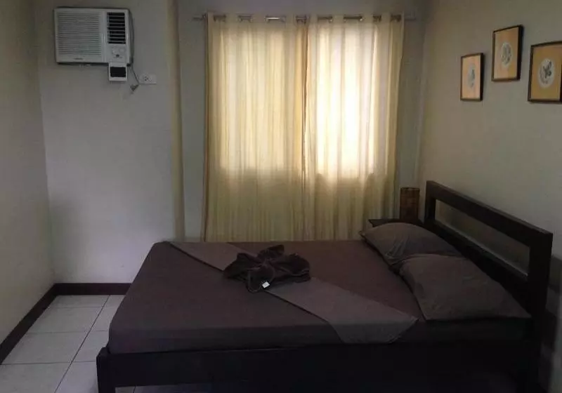 هتل Sabina Suites