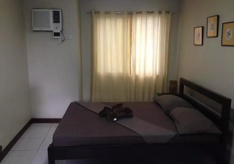 هتل Sabina Suites