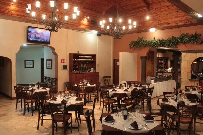 فندق Suites El Paseo