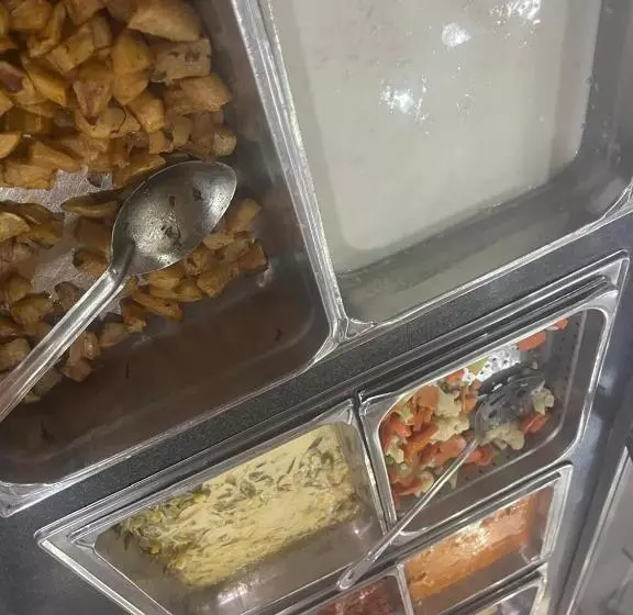 هتل Suites El Paseo