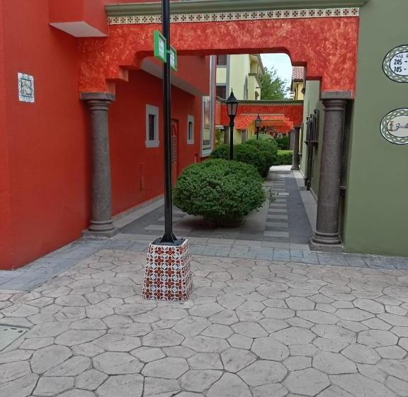 فندق Suites El Paseo