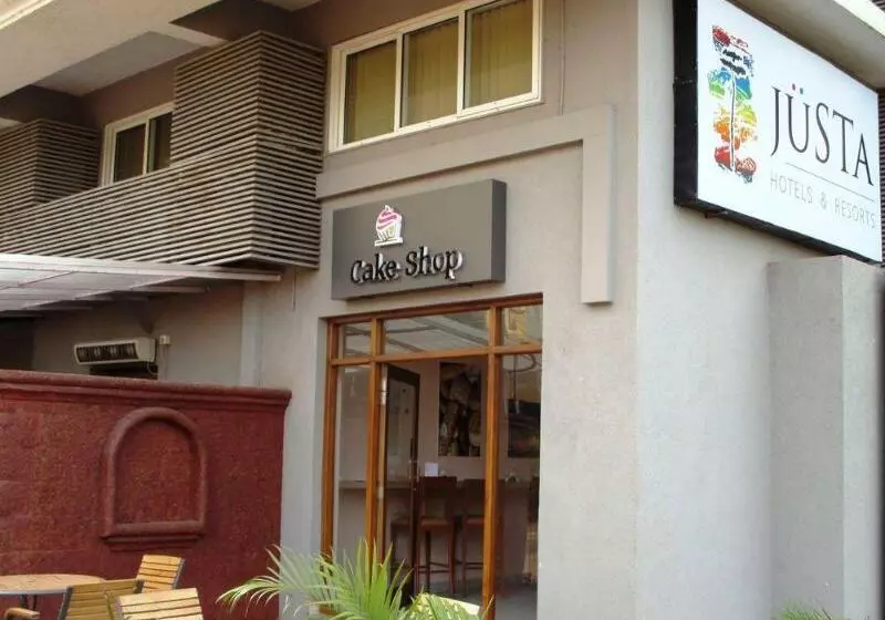 هتل The Fern Residency, Miramar