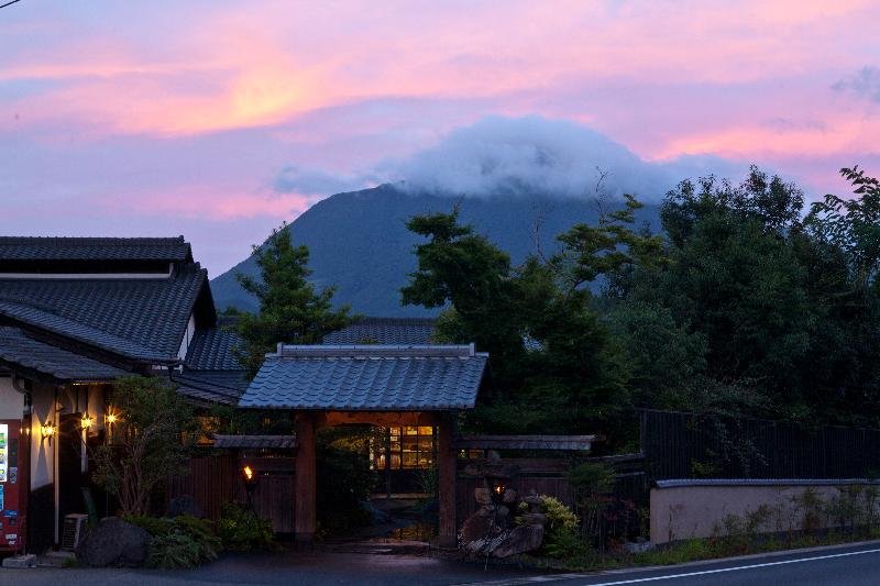 فندق Yufunooyado Hotaru