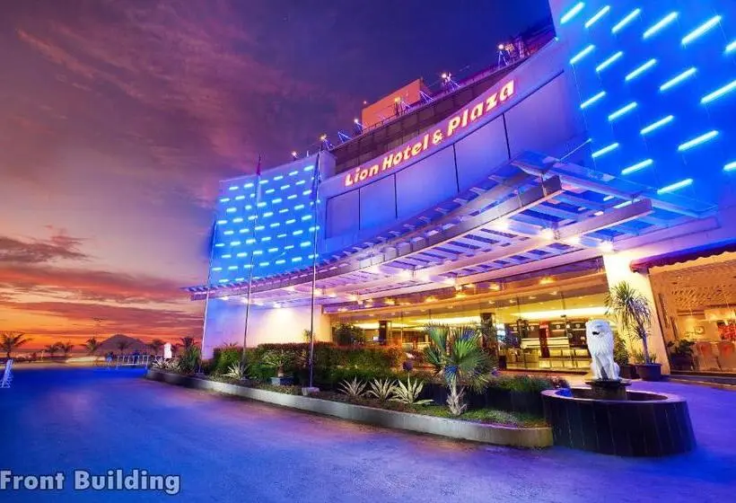 Lion Hotel & Plaza