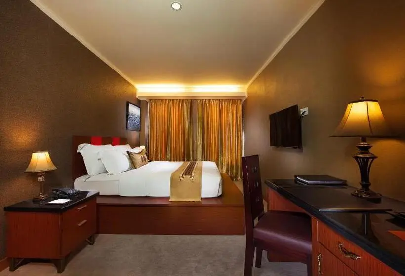 Lion Hotel & Plaza