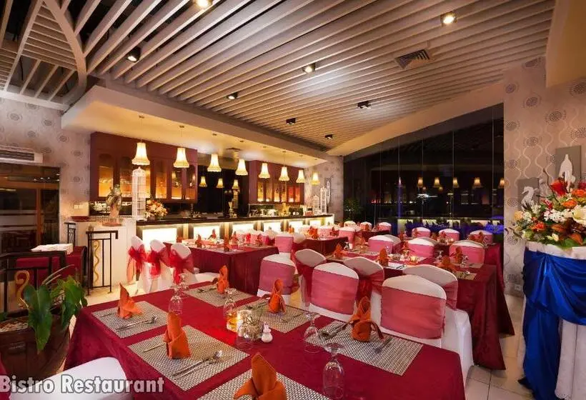 Lion Hotel & Plaza