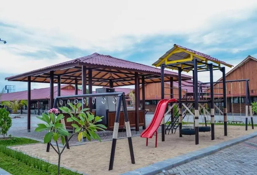 Lion Hotel & Plaza