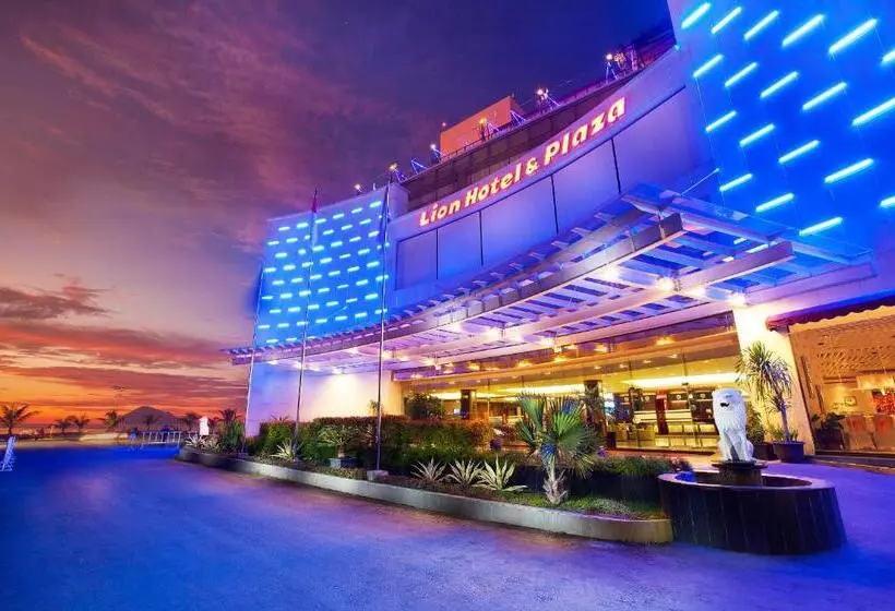 Lion Hotel & Plaza