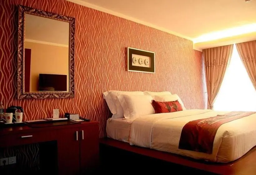 Lion Hotel & Plaza
