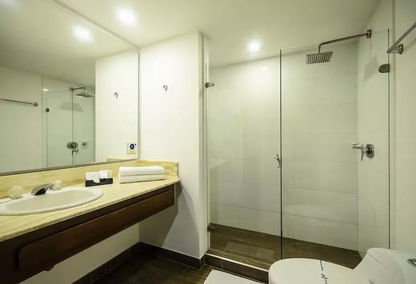 Travelers Condominio Plenitud