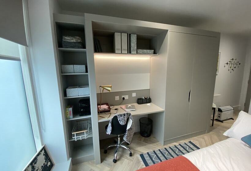 Fromhere Cork Street Self Catering