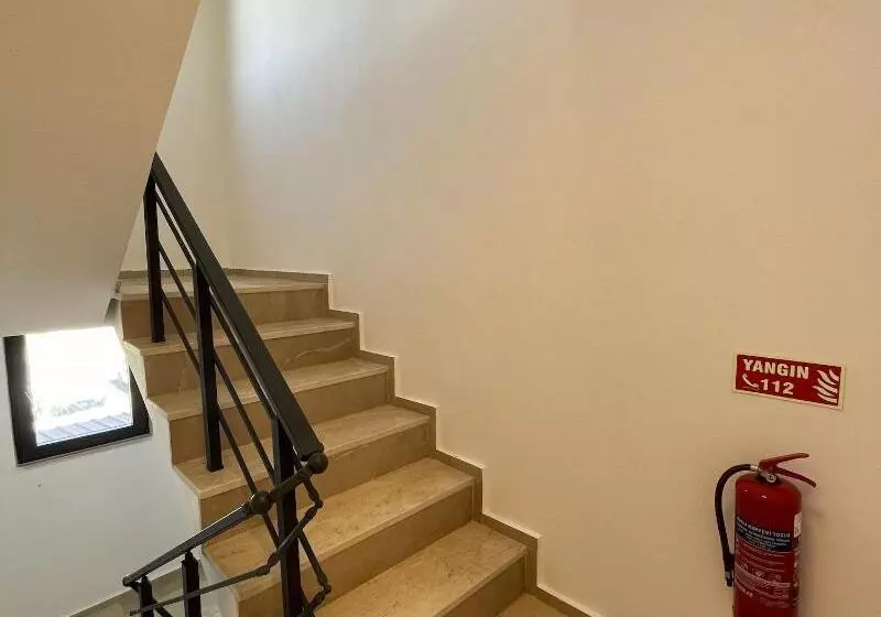 ホテル Dalaman Airport Alibaba House