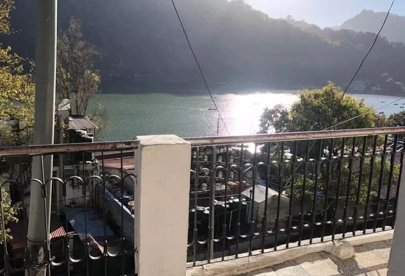 Hotelli Goroomgo Colonel Cottage Lake View Nainital