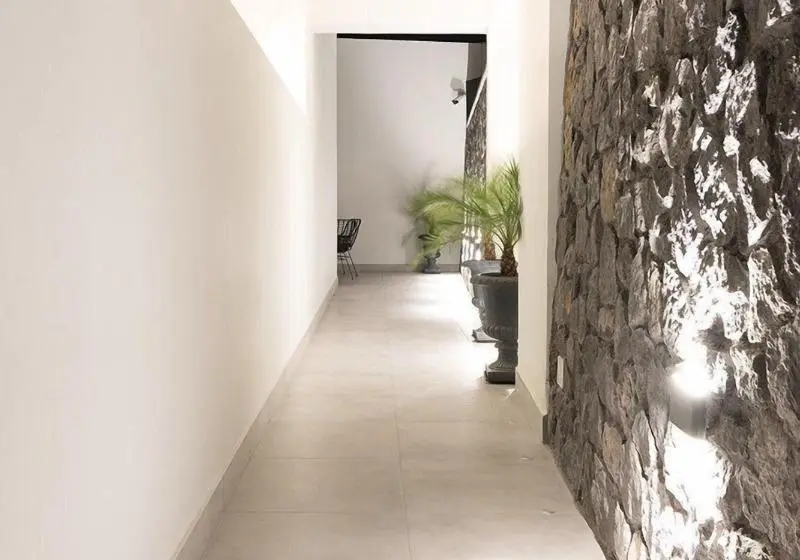 Hotelli Karat Suites