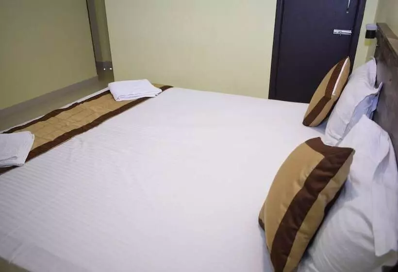 Hotelli Rani And Rani Residency