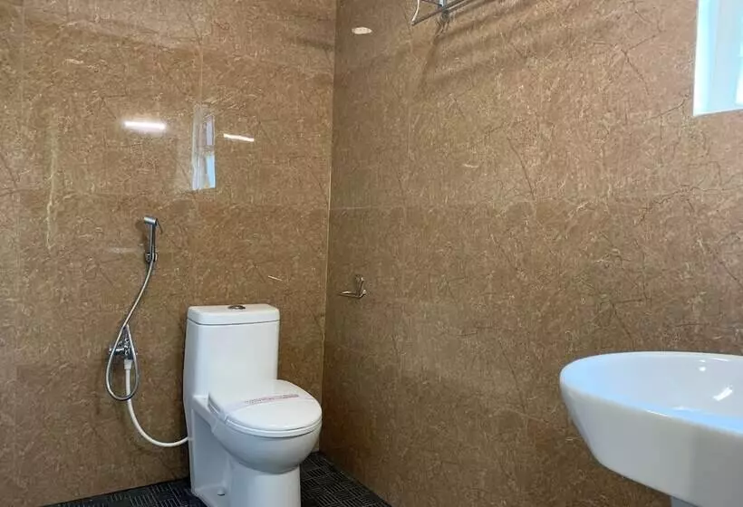 Hotelli Rani And Rani Residency