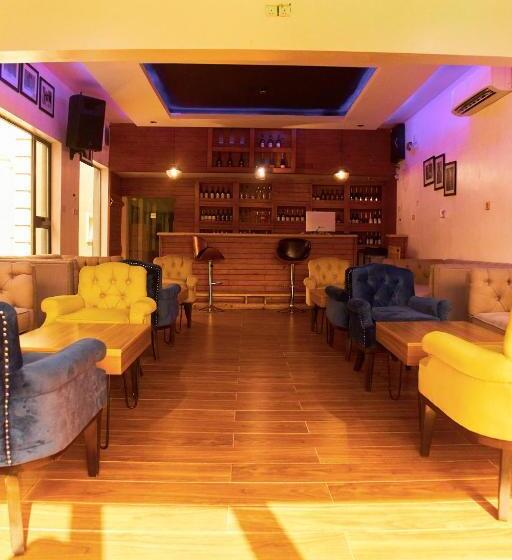 Nevada Hotel And Suites