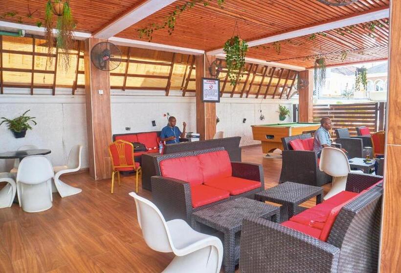 Nevada Hotel And Suites