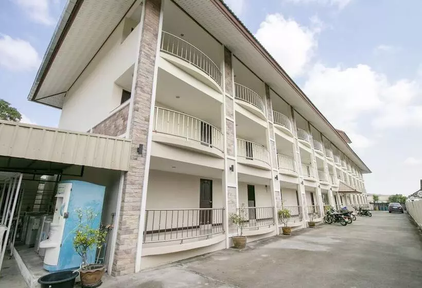 Sunee Place Hotel By Oyo