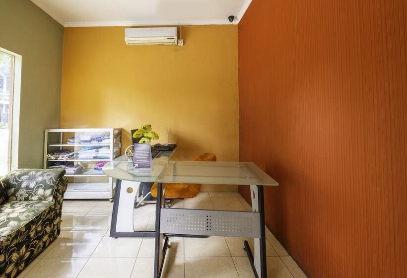 הוסטל Spot On 2806 Wisma Syariah