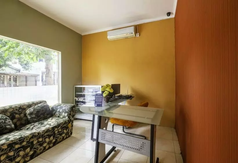 Herberge Spot On 2806 Wisma Syariah