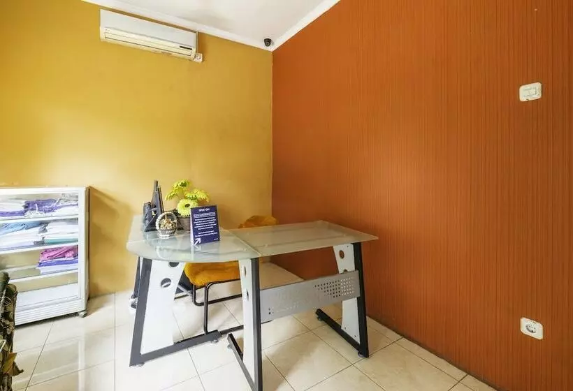 Herberge Spot On 2806 Wisma Syariah