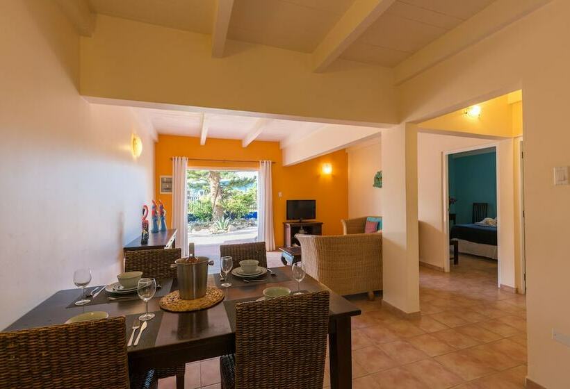 هتل Blachi Koko Apartments Bonaire