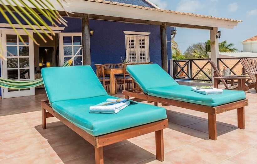 هتل Blachi Koko Apartments Bonaire