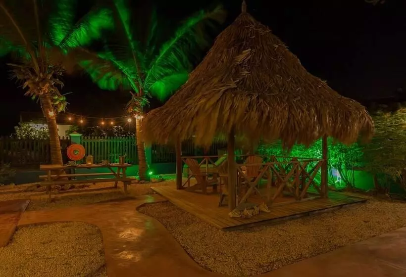 هتل Blachi Koko Apartments Bonaire