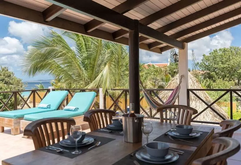 هتل Blachi Koko Apartments Bonaire