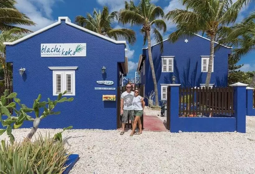 هتل Blachi Koko Apartments Bonaire