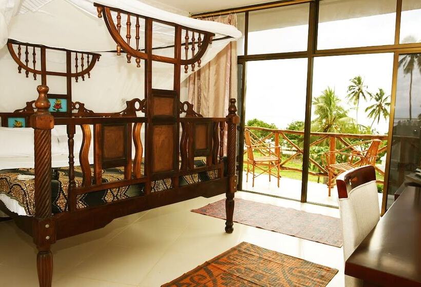 فندق Coconut Tree Village Beach Resort