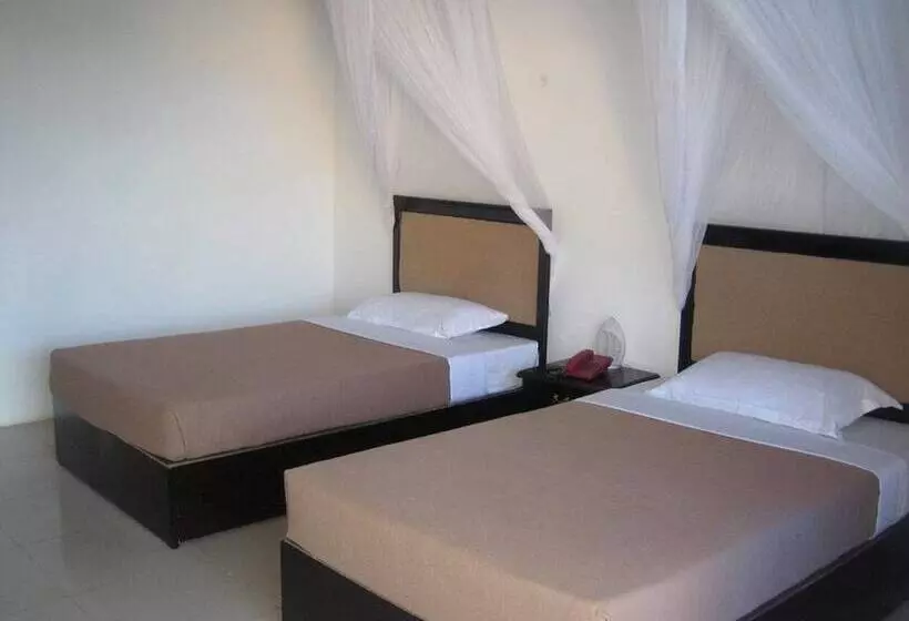 Hotelli Coconut Tree Village Beach Resort