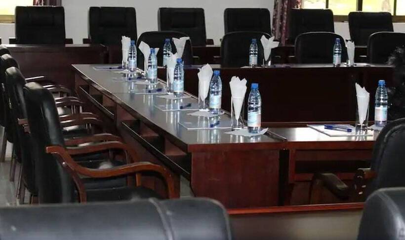 فندق Coconut Tree Village Beach Resort