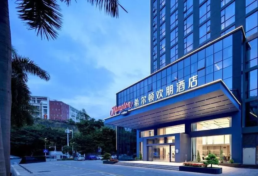 Hotelli Huanpeng By Hilton Shenzhen Baoanairport