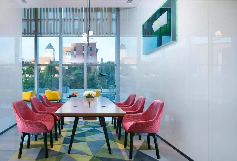 Hotelli Hampton By Hilton Zhongshan Xiaolan