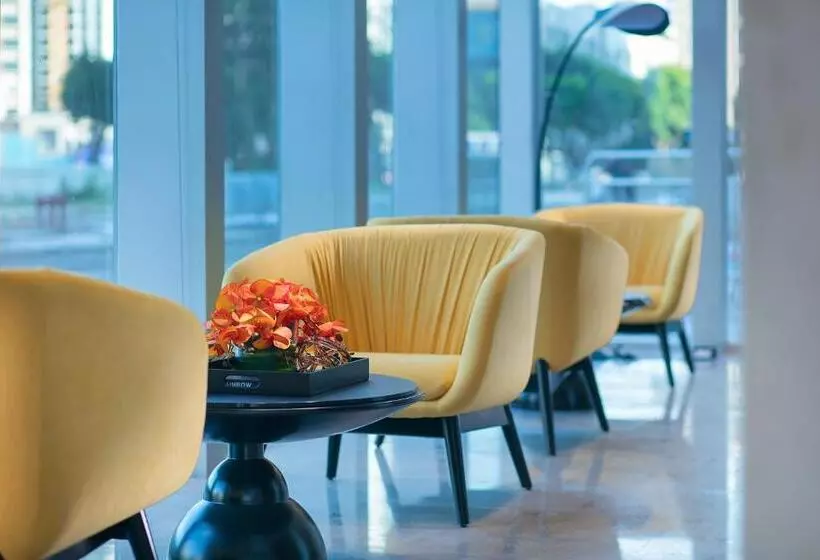 Hotelli Hampton By Hilton Zhongshan Xiaolan