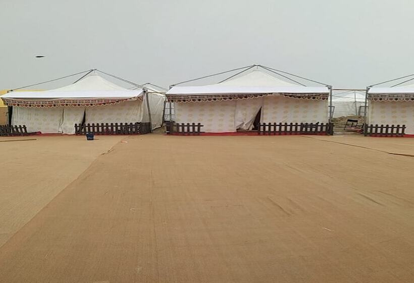 בית מלון כפרי Kumbh Mela Vedic Tents