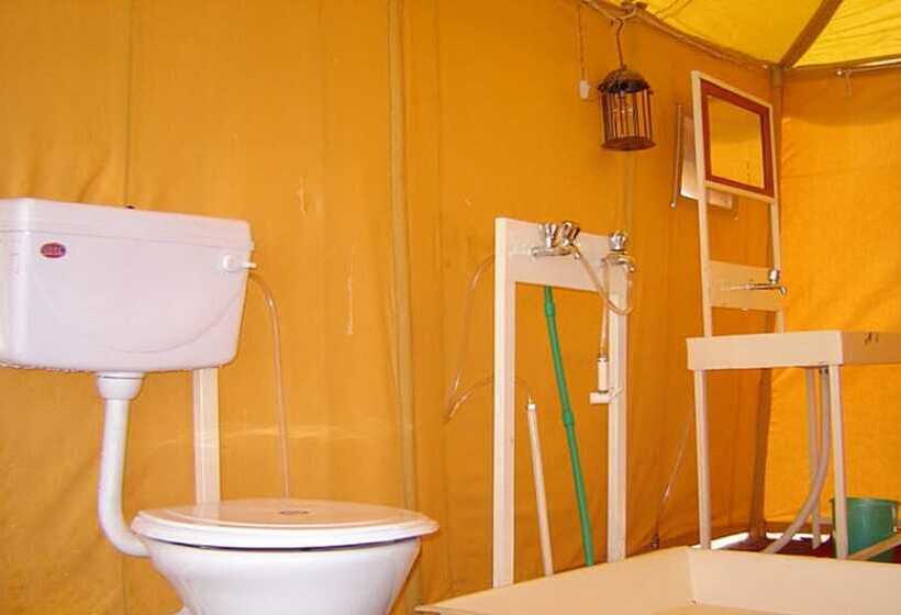 בית מלון כפרי Kumbh Mela Vedic Tents