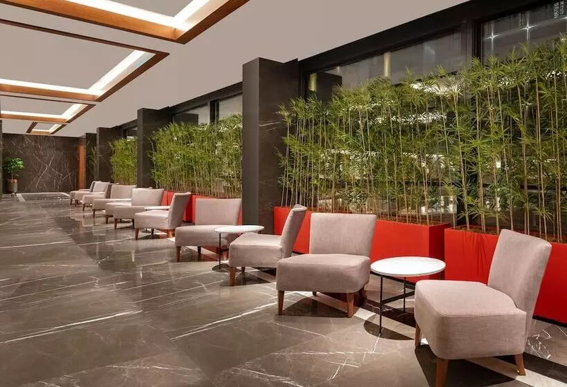 Mövenpick Hotel Istanbul Asia Airport