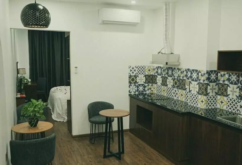 هتل Sen Yangon Lakeview