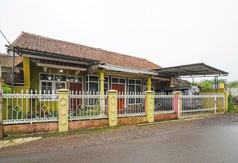 فندق Spot On 90914 Eco Tourism Desa Cipada Bukit Senyum Homestay