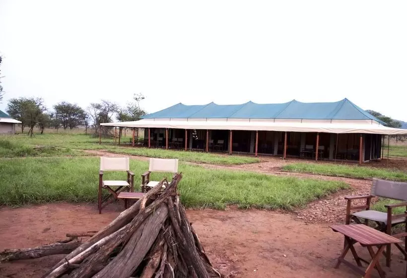 هتل Suenos De Africa Luxury Camp Serengeti