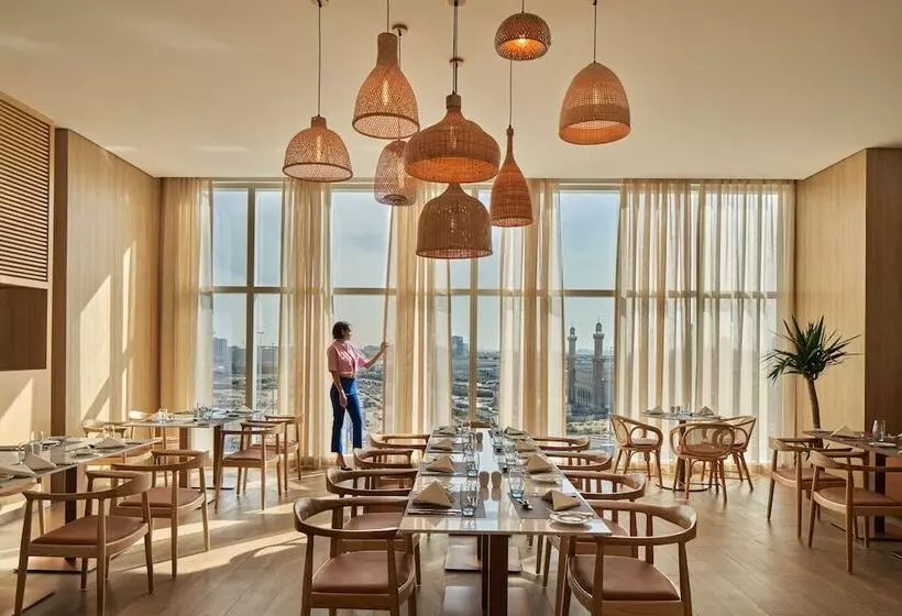 Novotel Jumeirah Village Triangle