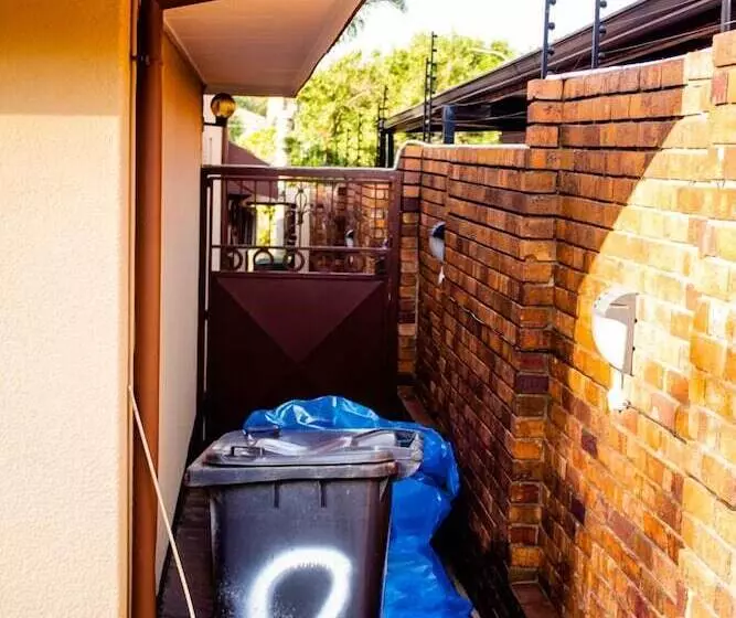پانسیون Erima Lodge